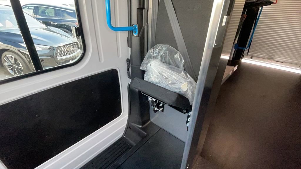 New 2024 RAM ProMaster 3500 w/ Delivery Van Package image 16