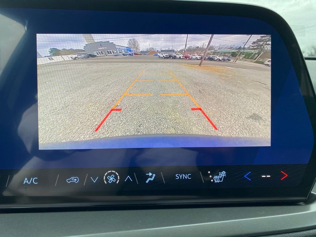 New 2026 Chevrolet Traverse LT w/ Sun and Wheel Package image 14