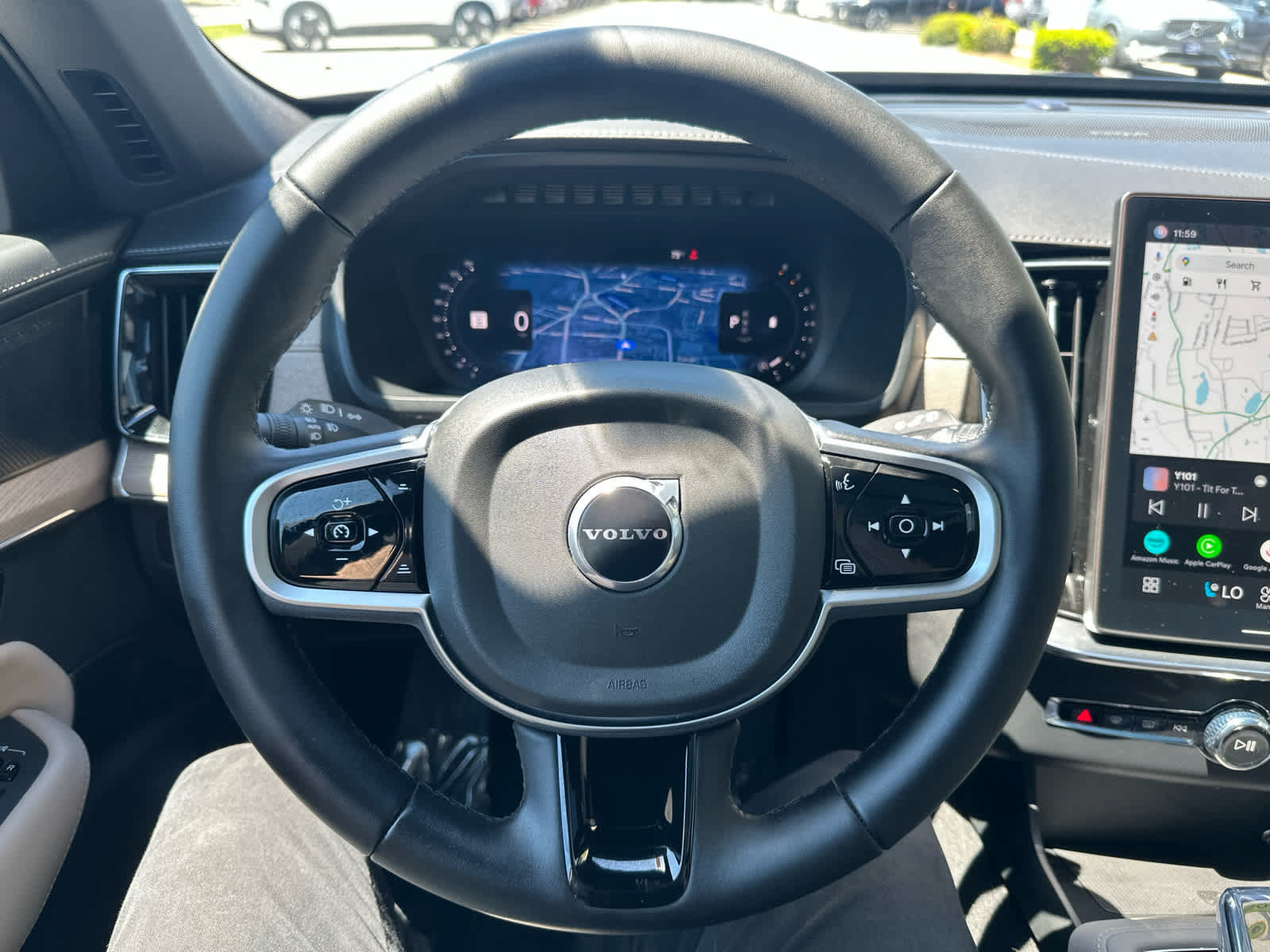Used 2025 Volvo XC90 B6 Ultra w/ Protection Package AWD/4WD image 13