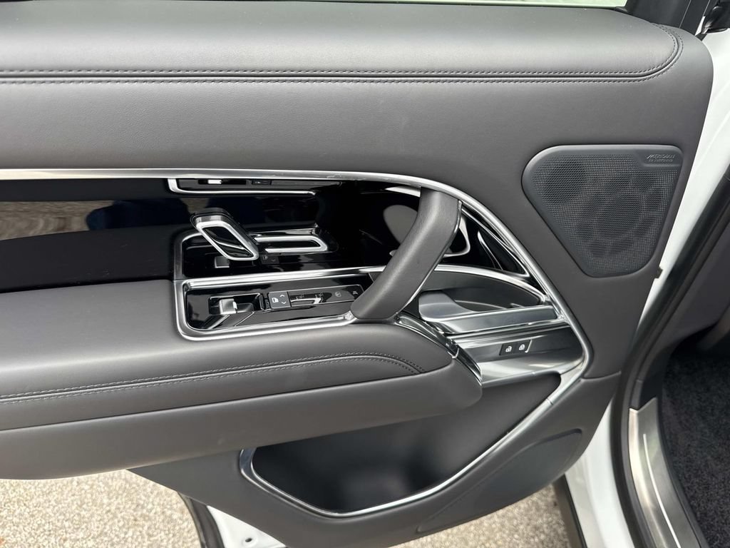 New 2026 Land Rover Range Rover SE AWD/4WD image 12