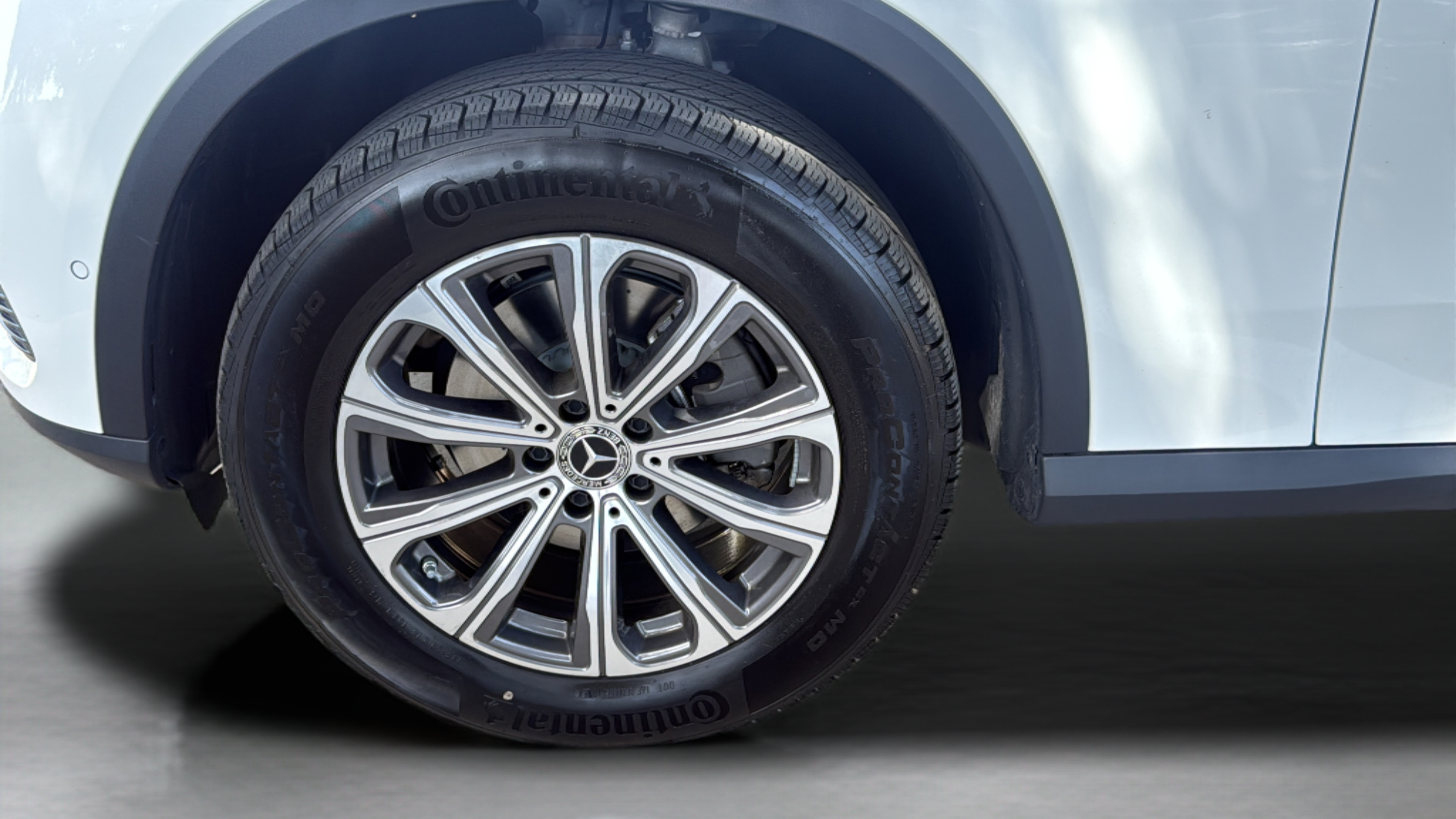 Certified 2025 Mercedes-Benz GLC 300 4MATIC image 31