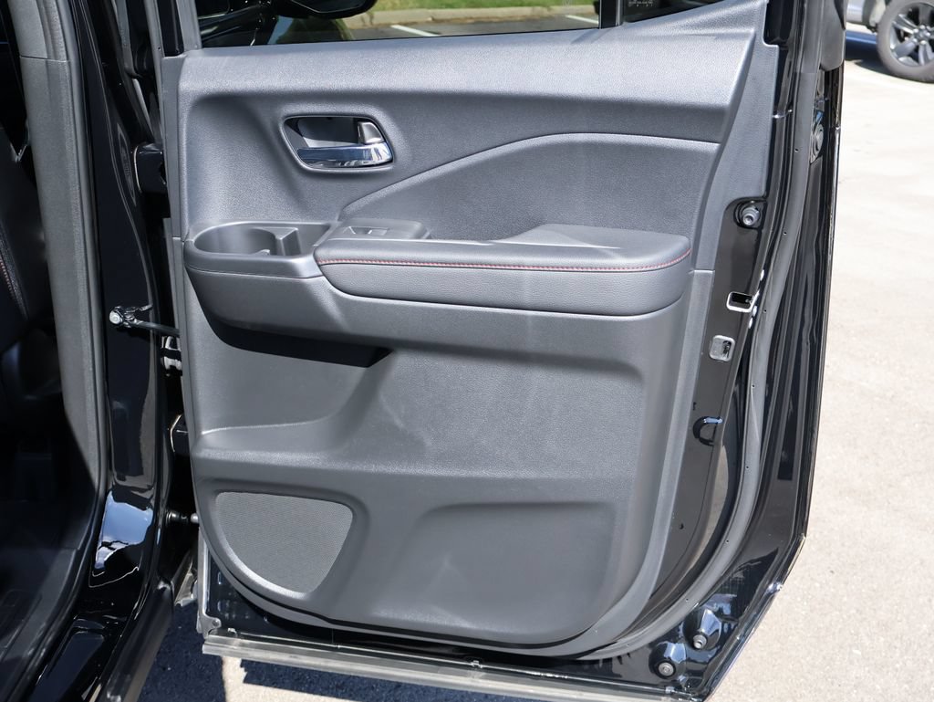 Certified 2025 Honda Ridgeline Black Edition image 14