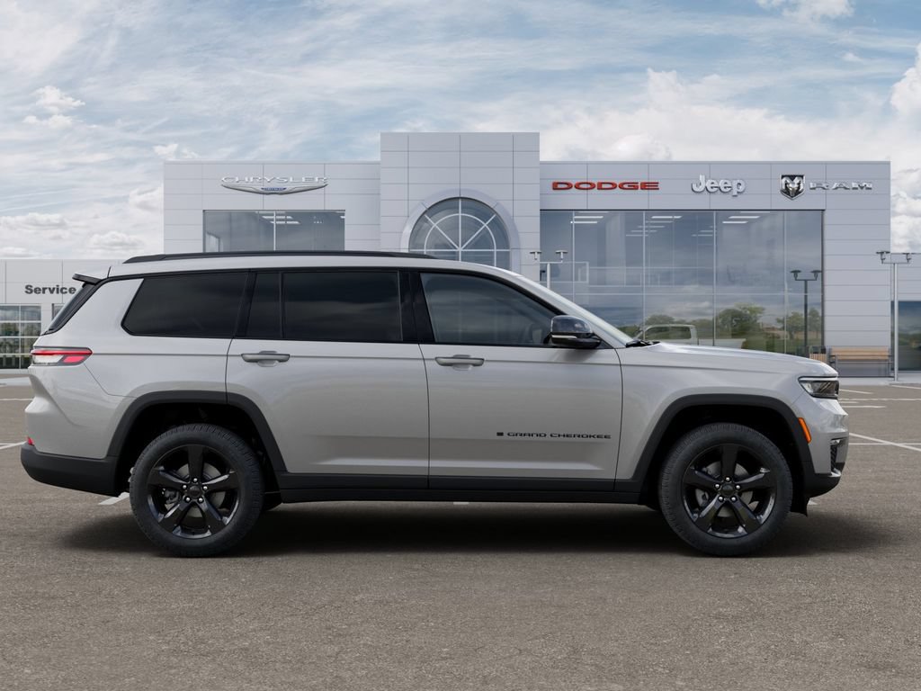 New 2025 Jeep Grand Cherokee L Limited w/ Black Appearance Package AWD/4WD image 22