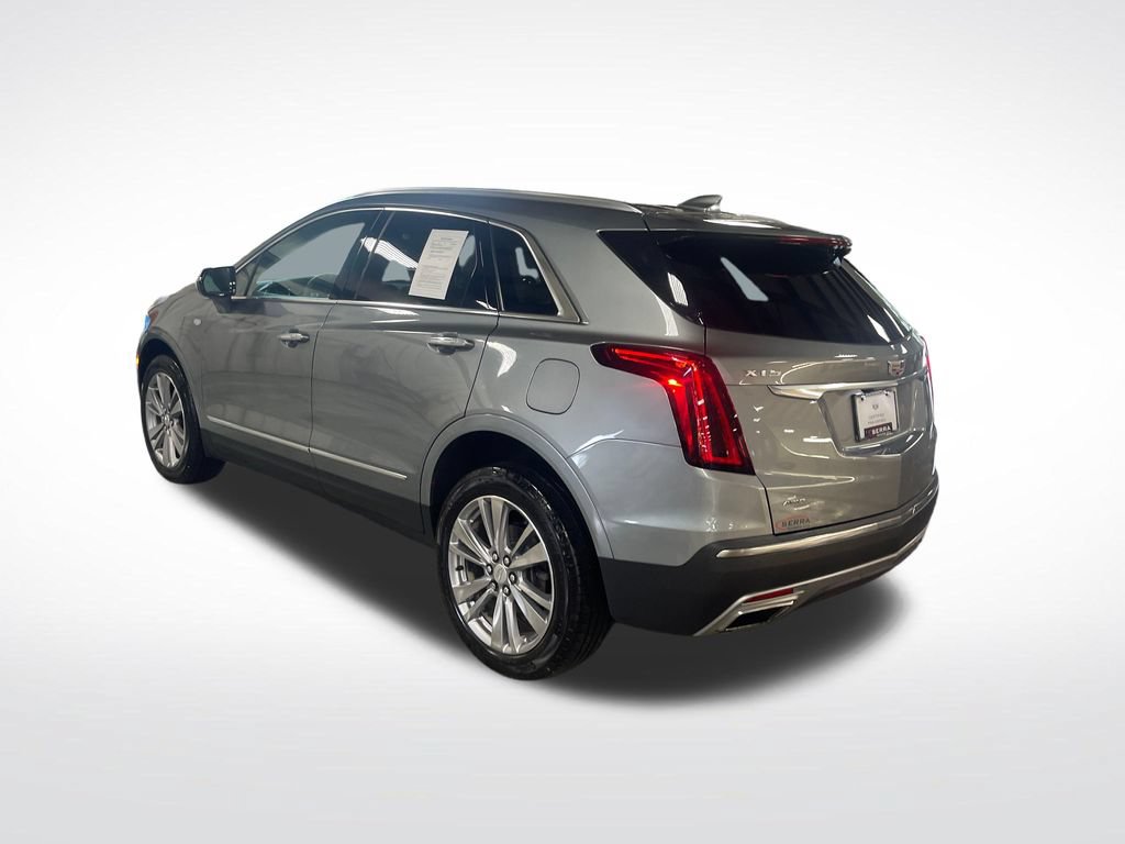 Certified 2024 Cadillac XT5 Premium Luxury AWD/4WD image 3