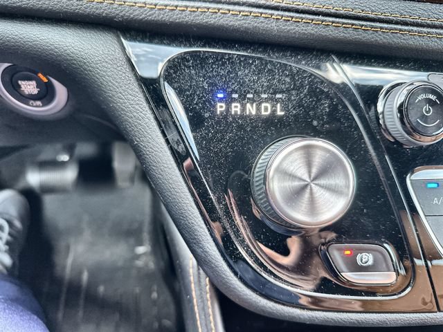 Used 2022 Chrysler Pacifica Pinnacle FWD image 22