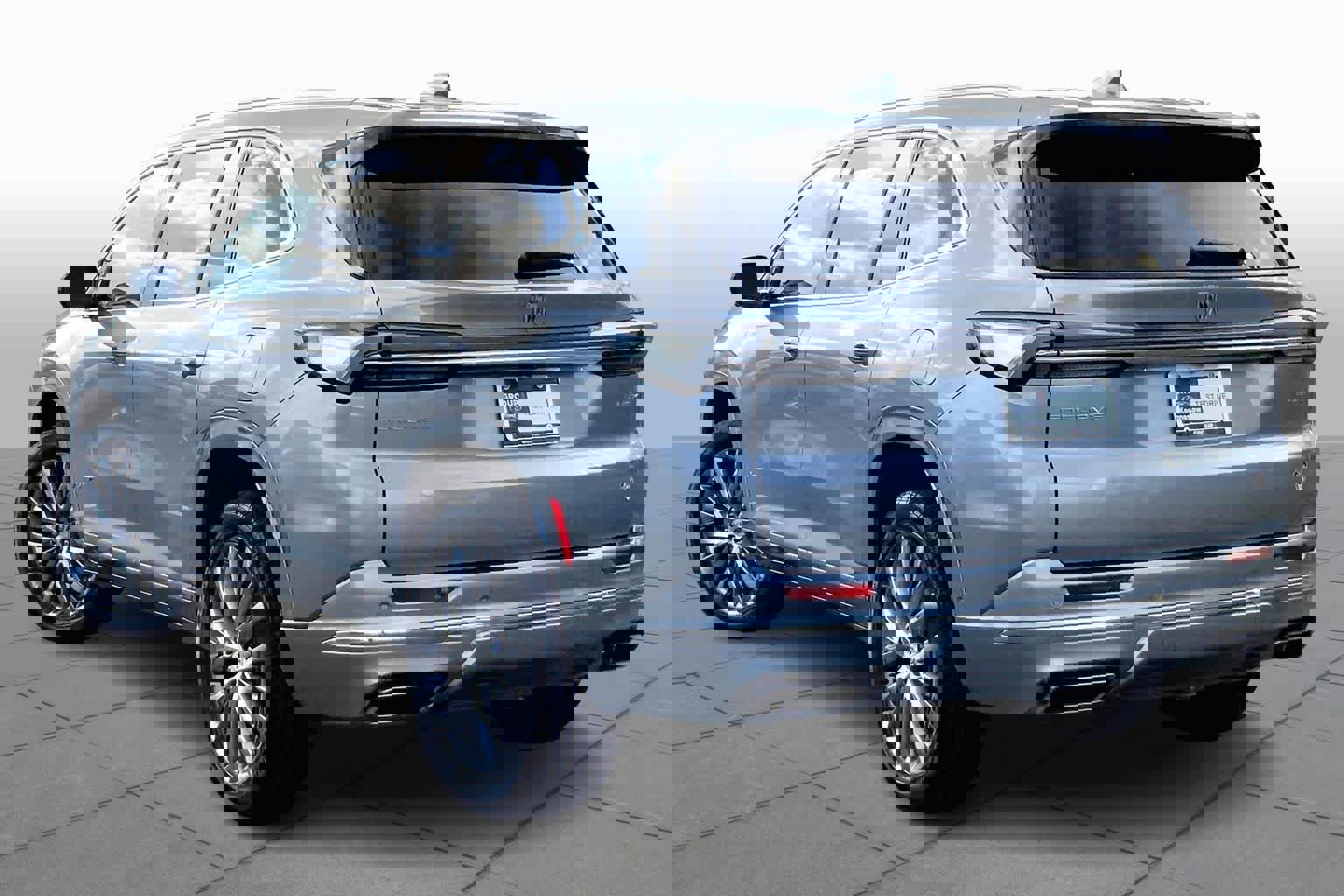 Used 2025 Buick Enclave Avenir w/ Super Cruise Package image 12