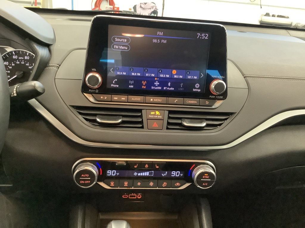 Used 2019 Nissan Altima 2.5 SV AWD/4WD image 9