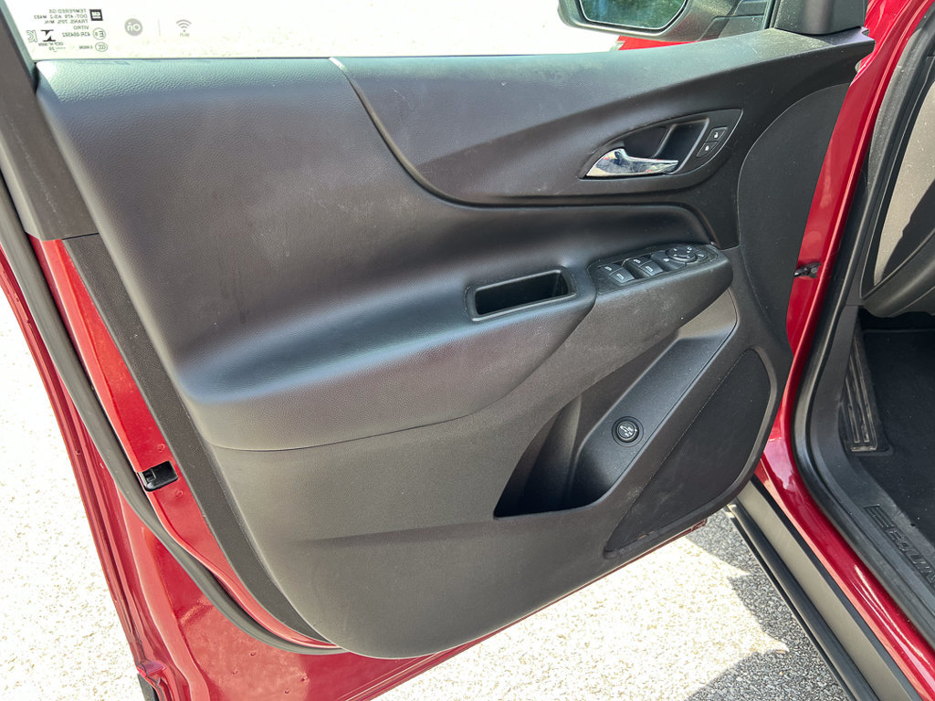 Used 2020 Chevrolet Equinox LT AWD/4WD image 15