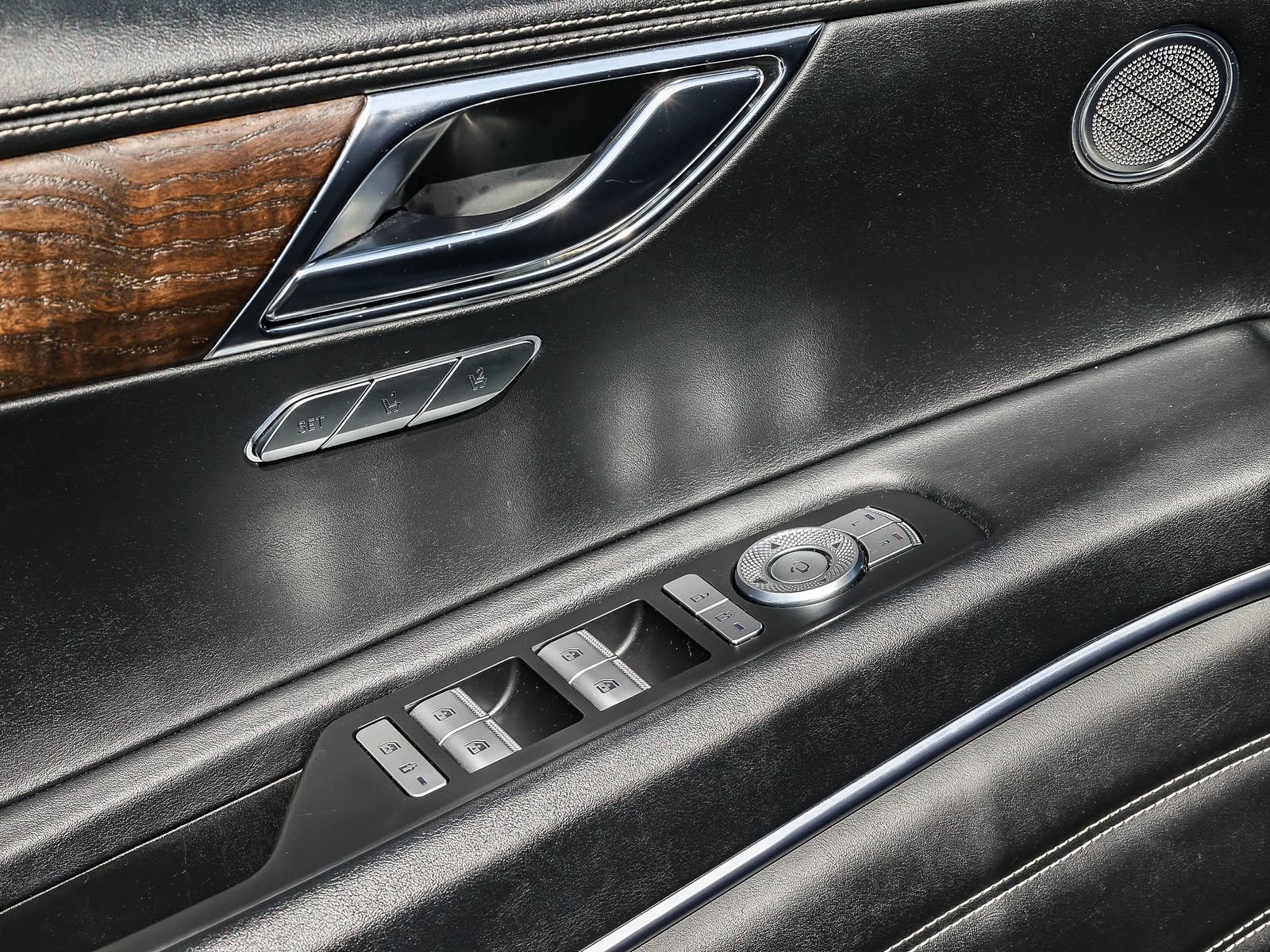 Used 2024 Genesis GV80 3.5T image 22