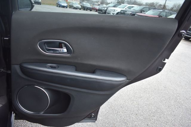 Used 2018 Honda HR-V EX image 39