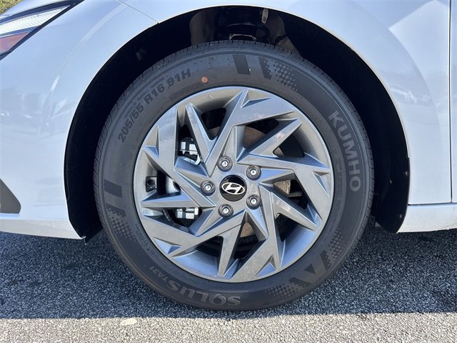 New 2026 Hyundai Elantra Blue image 11