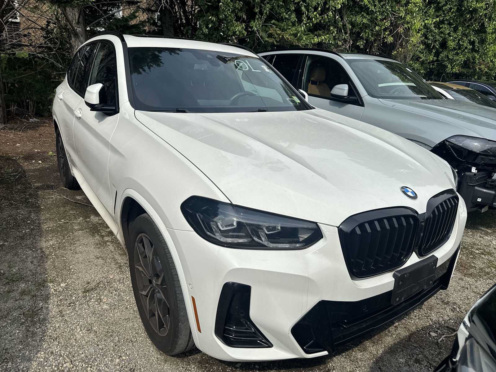 Used 2023 BMW X3 xDrive30i w/ M Sport Package AWD/4WD image 2