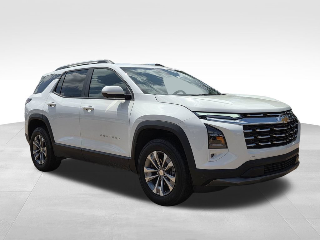 Used 2025 Chevrolet Equinox LT w/ Convenience Package II FWD image 4