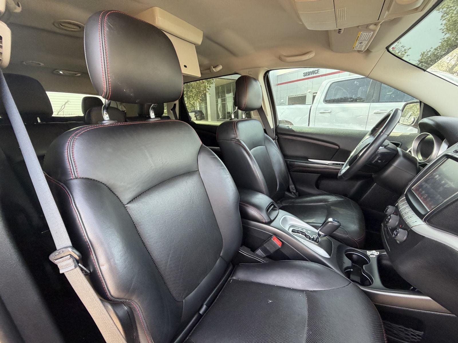 Used 2015 Dodge Journey R/T w/ Flexible Seating Group FWD image 19