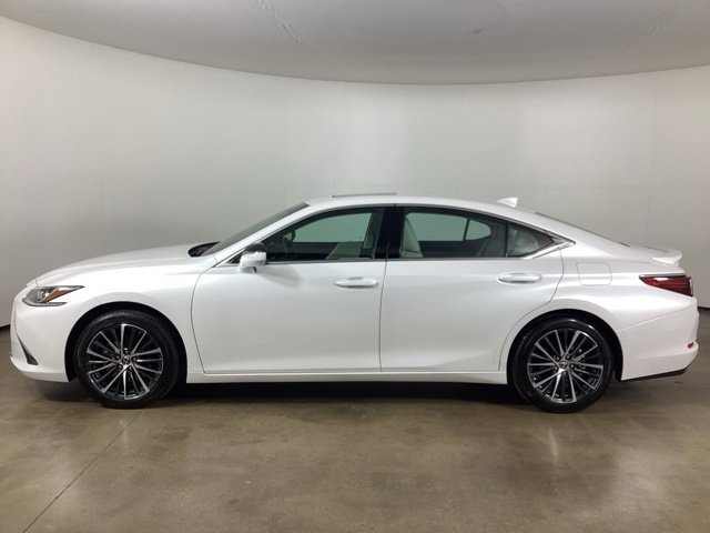 Used 2024 Lexus ES 350 w/ Premium Package FWD image 8