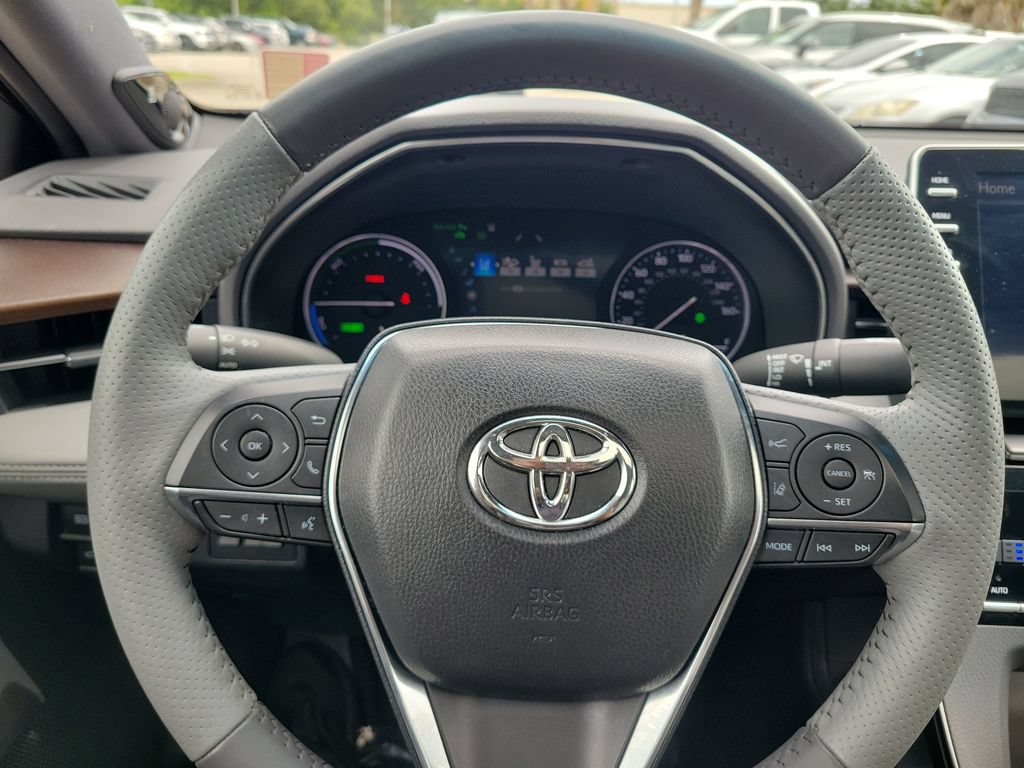 Used 2019 Toyota Avalon Limited w/ Advanced Safety Package FWD image 8
