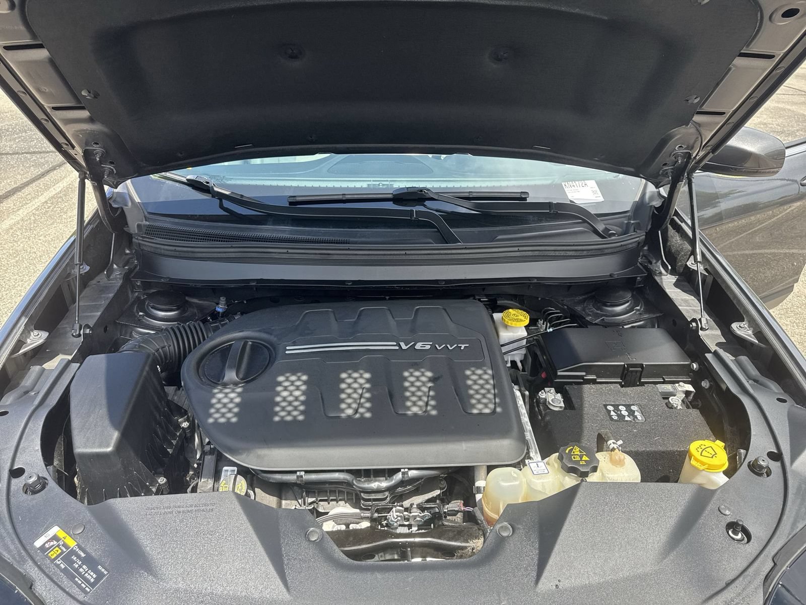 Used 2019 Jeep Cherokee Limited w/ Luxury Group FWD image 31