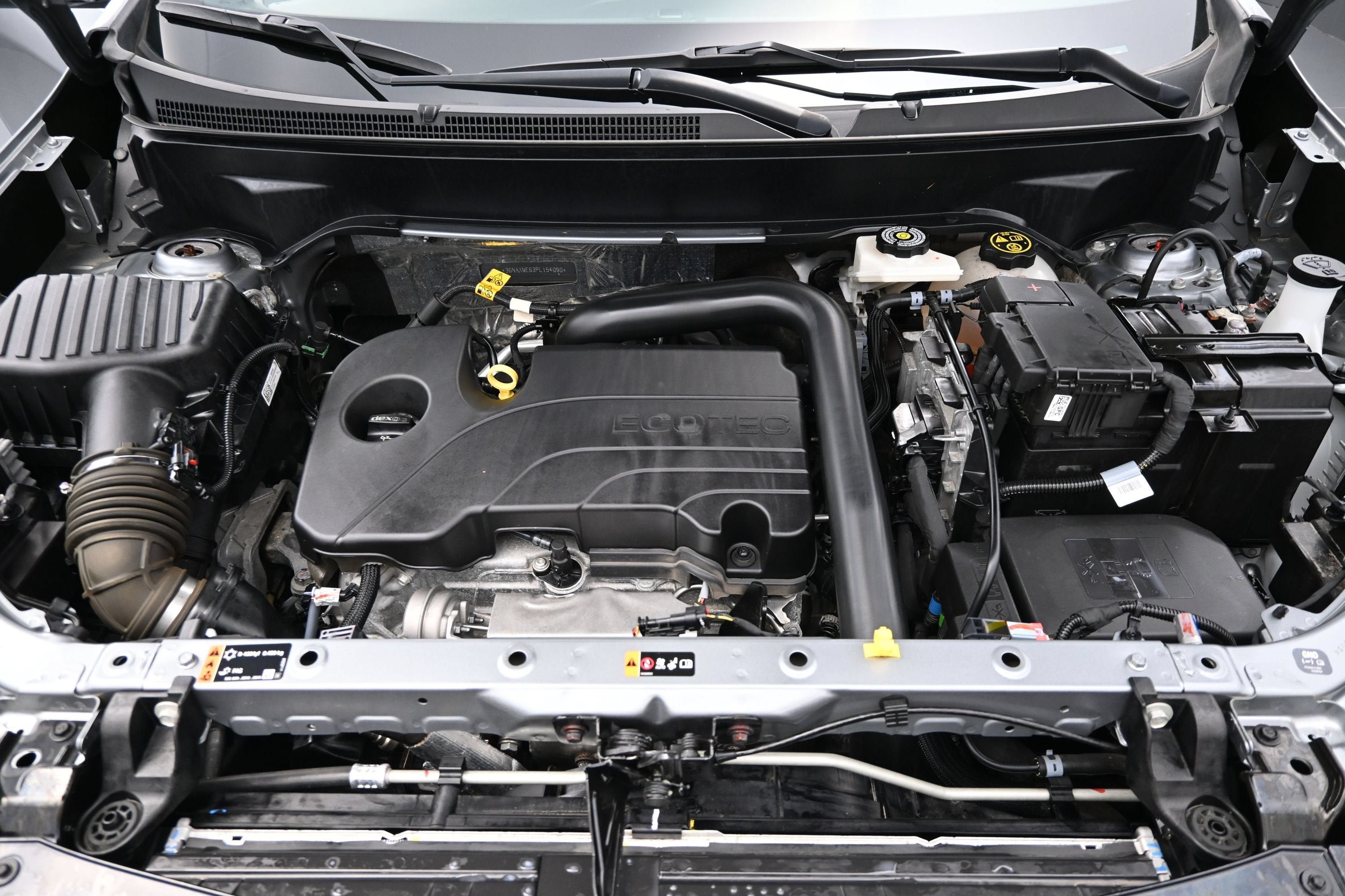 Certified 2023 Chevrolet Equinox RS FWD image 33