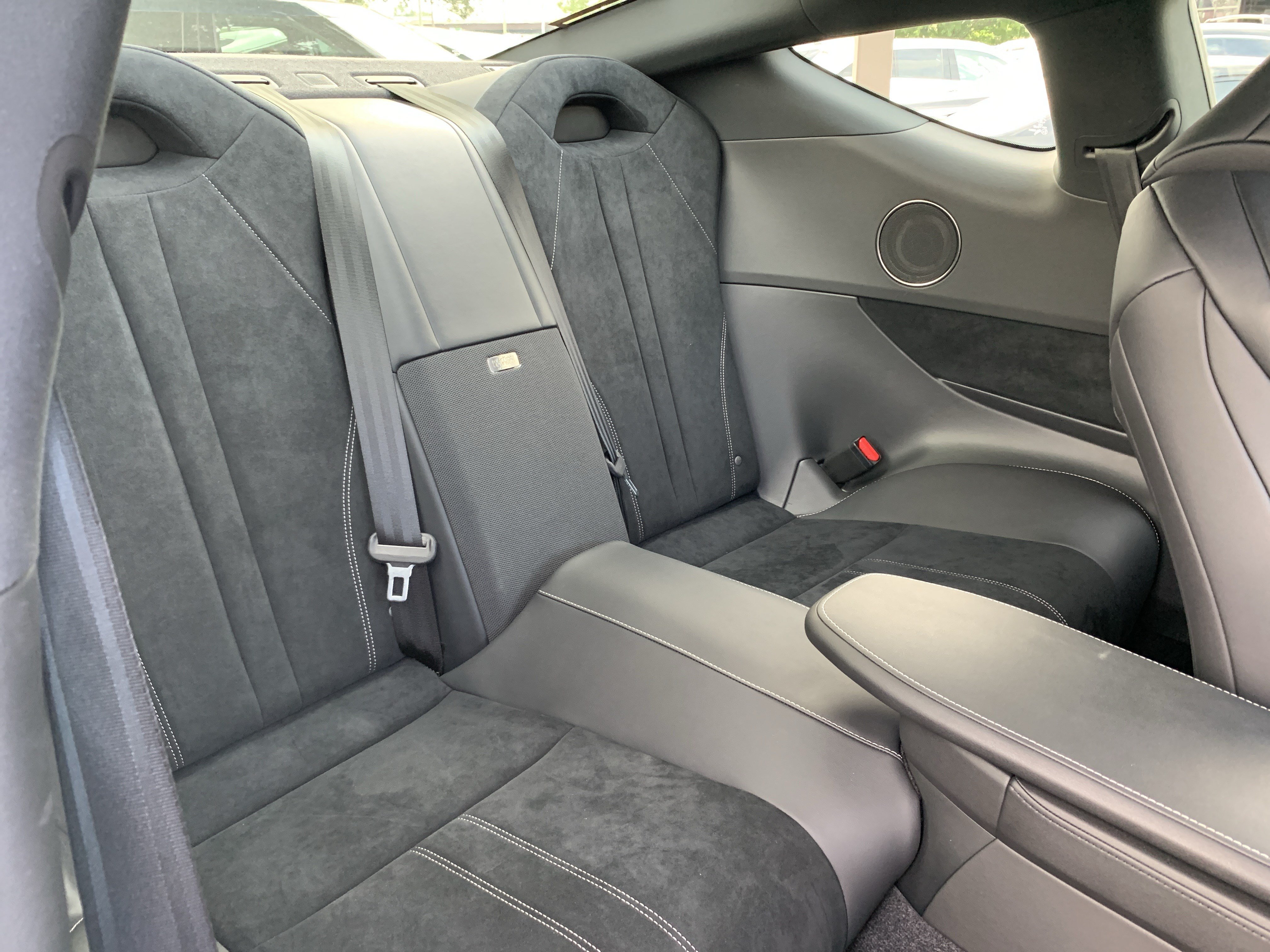 Used 2018 Lexus LC 500 Coupe w/ Sport Package RWD image 33