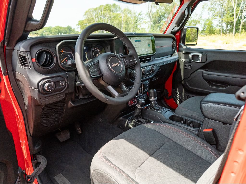 Used 2026 Jeep Wrangler Unlimited Rubicon AWD/4WD image 10