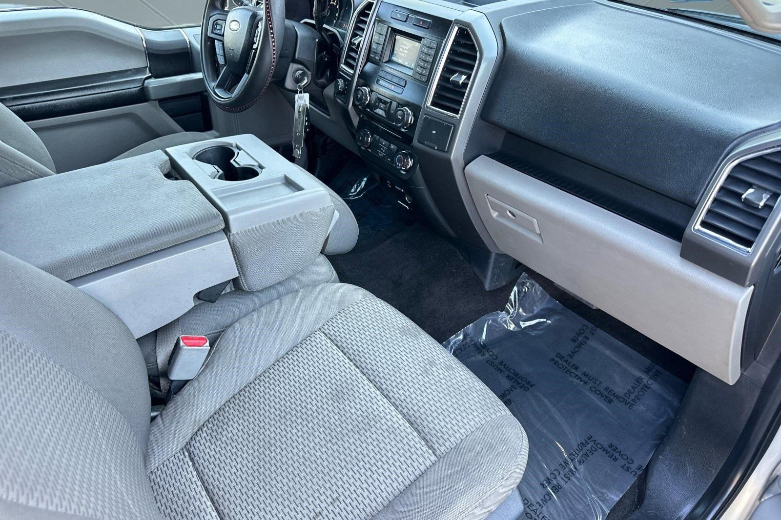 Used 2016 Ford F150 XLT AWD/4WD image 29