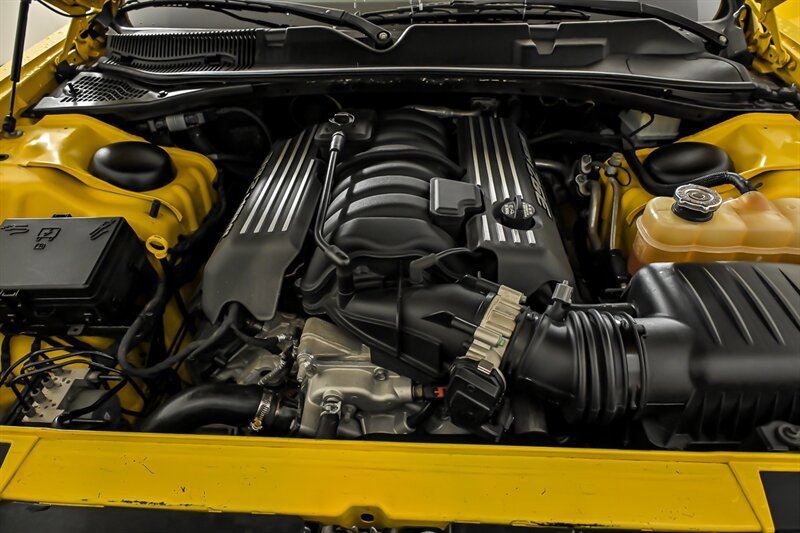 Used 2017 Dodge Challenger SRT RWD image 12