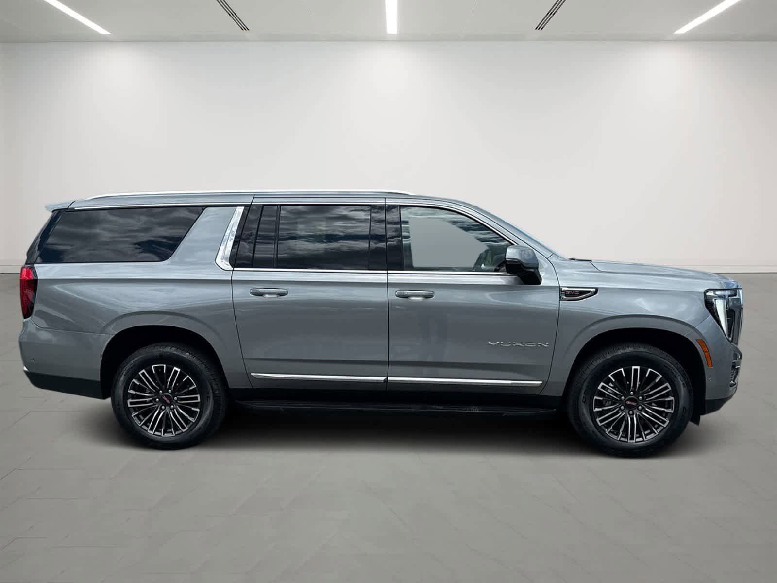 Used 2026 GMC Yukon XL Elevation AWD/4WD image 5