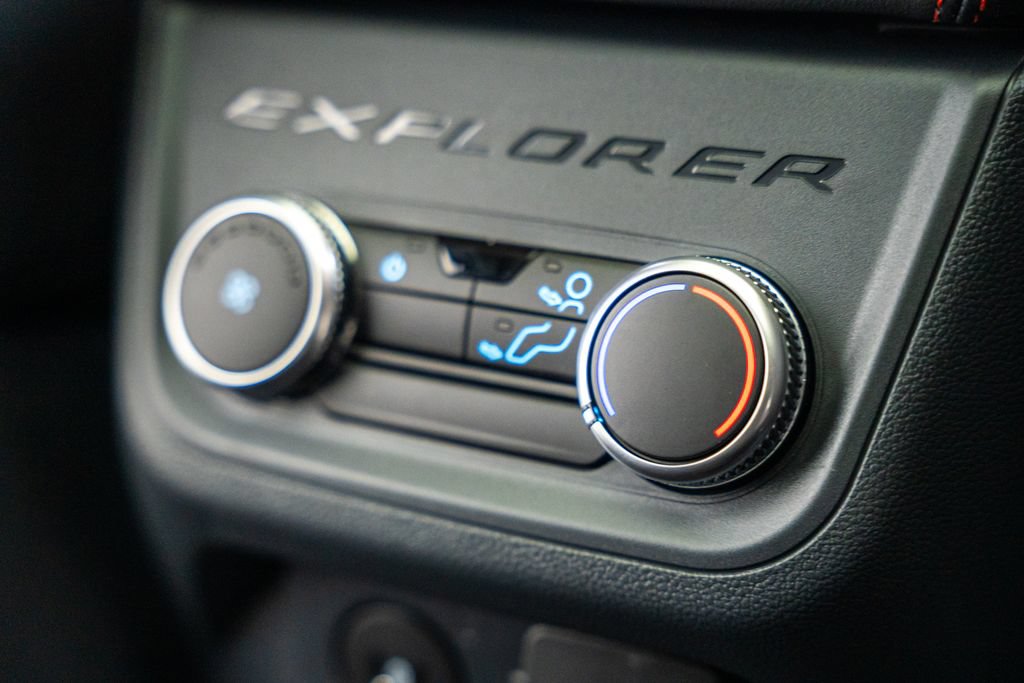 New 2026 Ford Explorer ST-Line AWD/4WD image 37