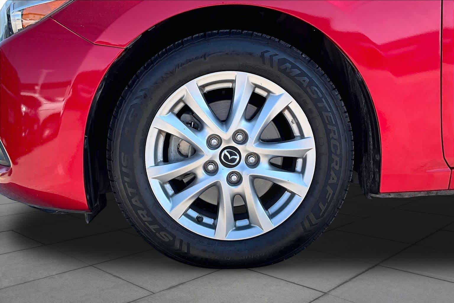 Used 2018 MAZDA MAZDA3 Sport w/ Preferred Equipment Package FWD image 11