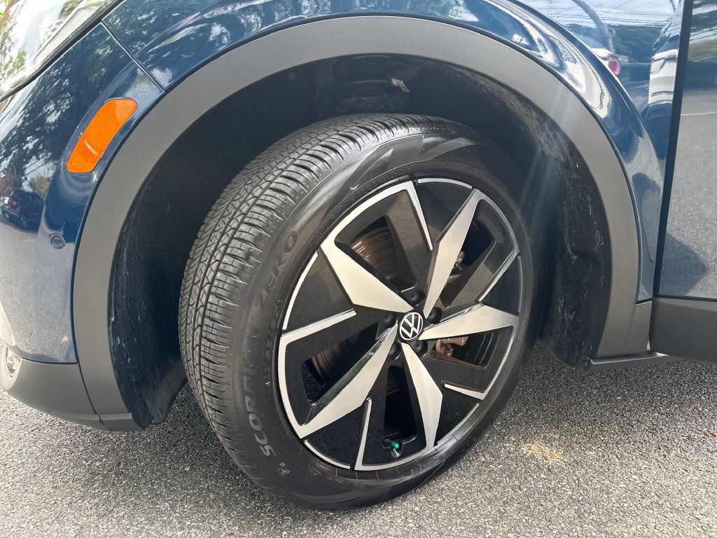 Used 2023 Volkswagen ID.4 S RWD image 8