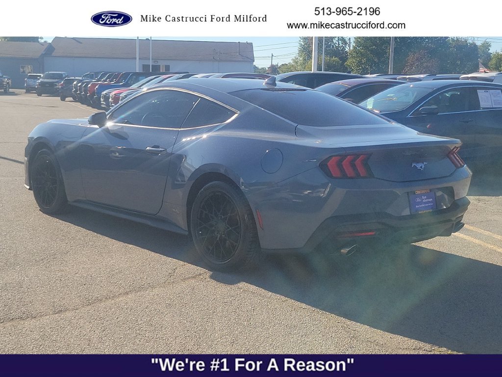 Certified 2024 Ford Mustang Coupe RWD image 3