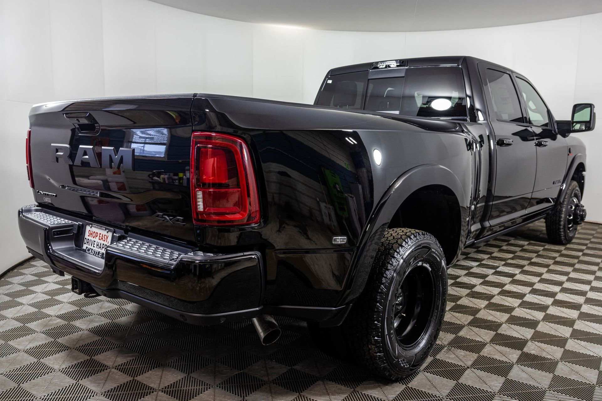 New 2026 RAM 3500 Limited image 17