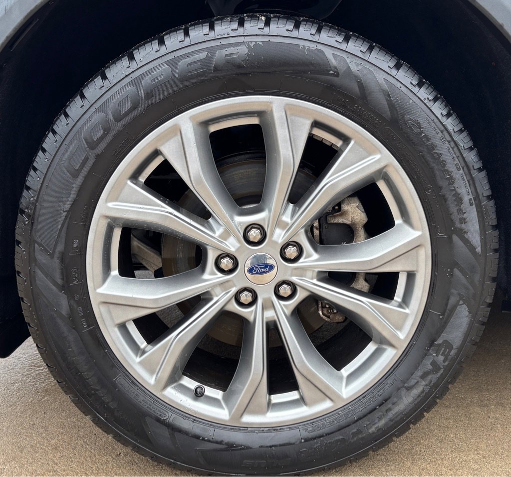 Used 2020 Ford Explorer XLT w/ Equipment Group 202A image 39