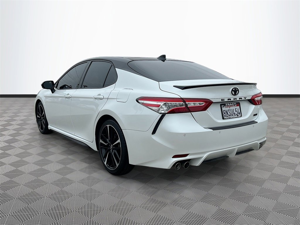 Used 2020 Toyota Camry XSE image 5