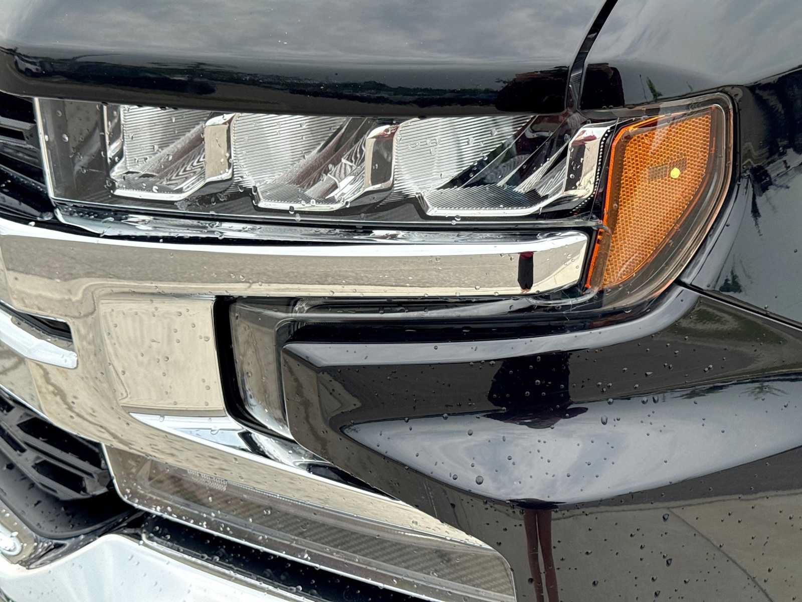 Used 2019 Chevrolet Silverado 1500 LT w/ All-Star Edition AWD/4WD image 9