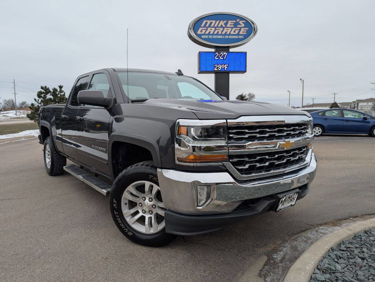 Used 2016 Chevrolet Silverado 1500 LT w/ All Star Edition image 2
