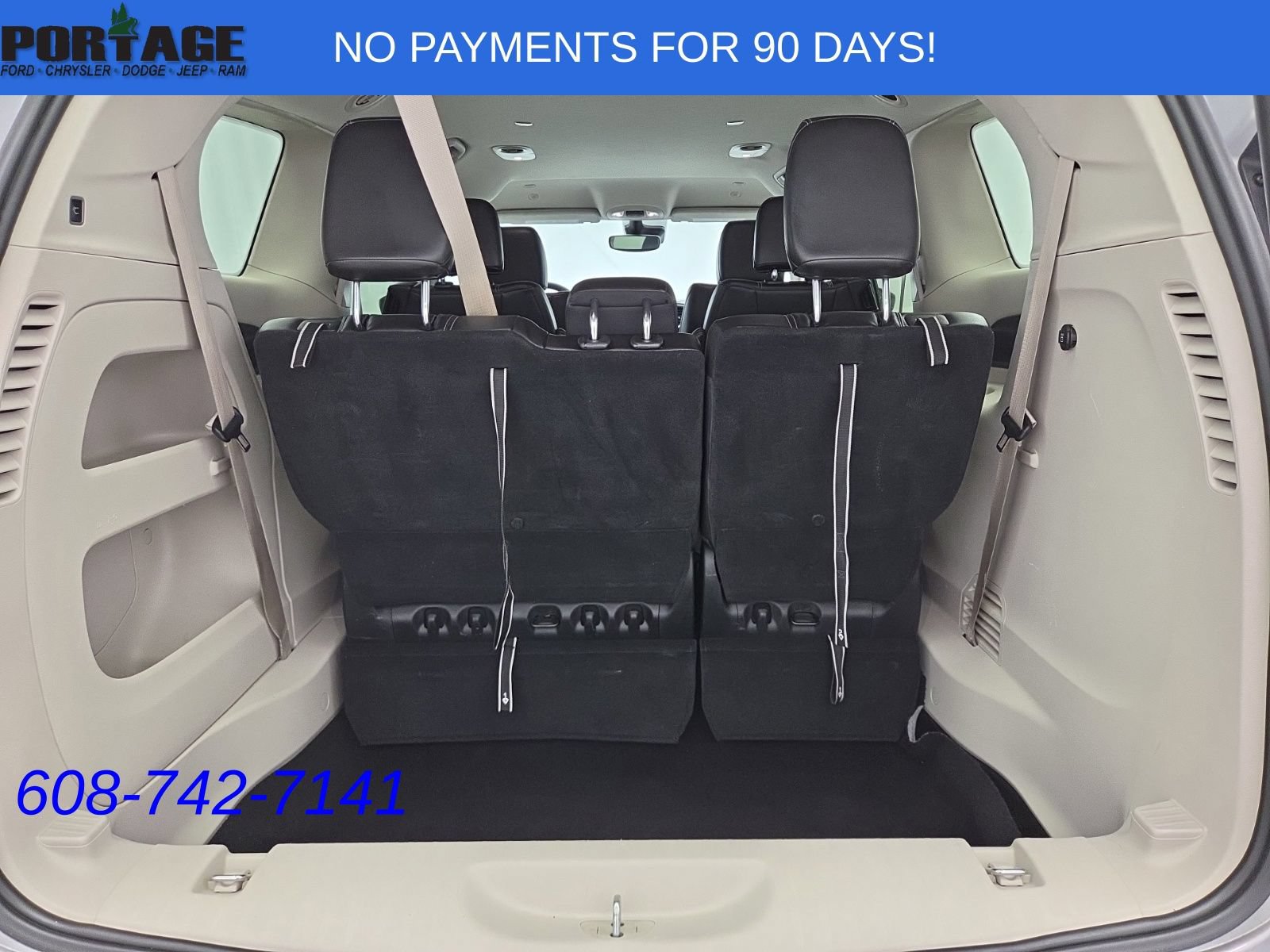 Used 2023 Chrysler Pacifica Touring-L FWD image 32
