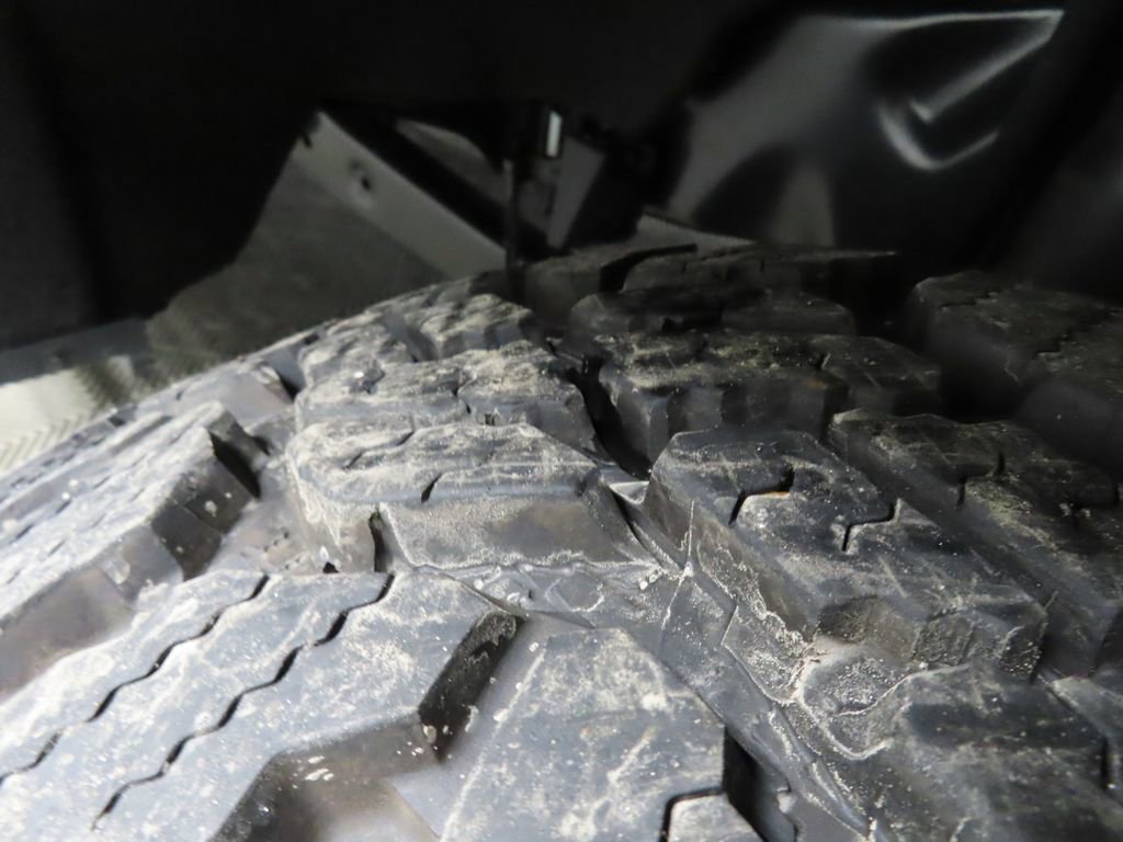 Used 2026 Ford F250 Platinum w/ Tremor Off-Road Package image 7