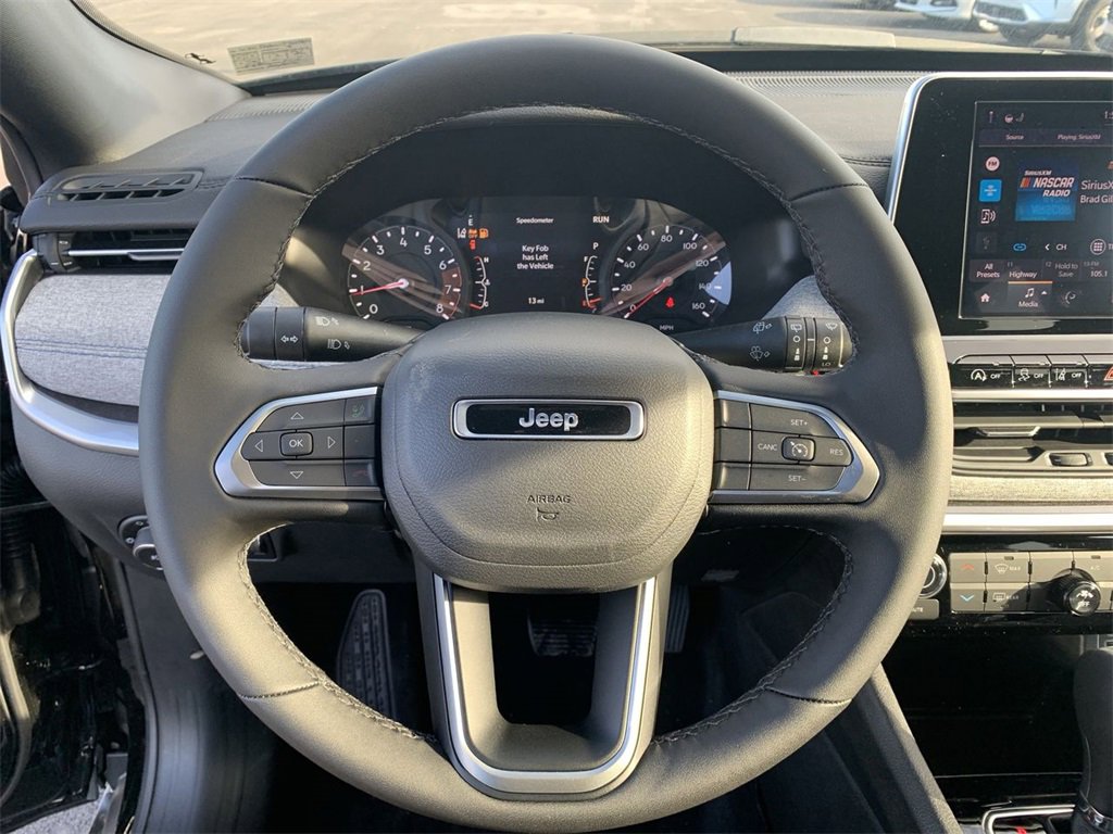 New 2026 Jeep Compass Latitude image 14