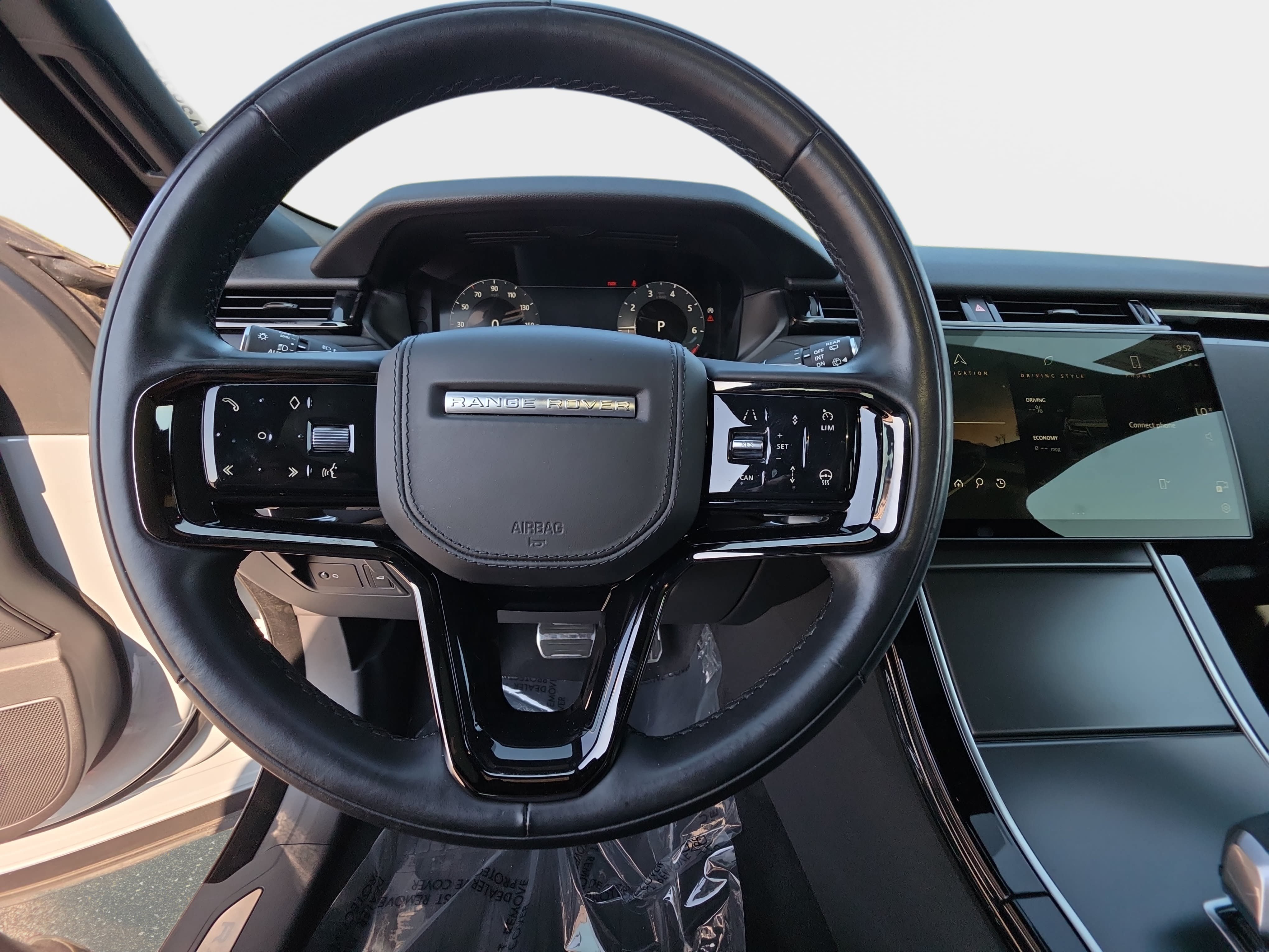 Used 2024 Land Rover Range Rover Velar Dynamic SE AWD/4WD image 16