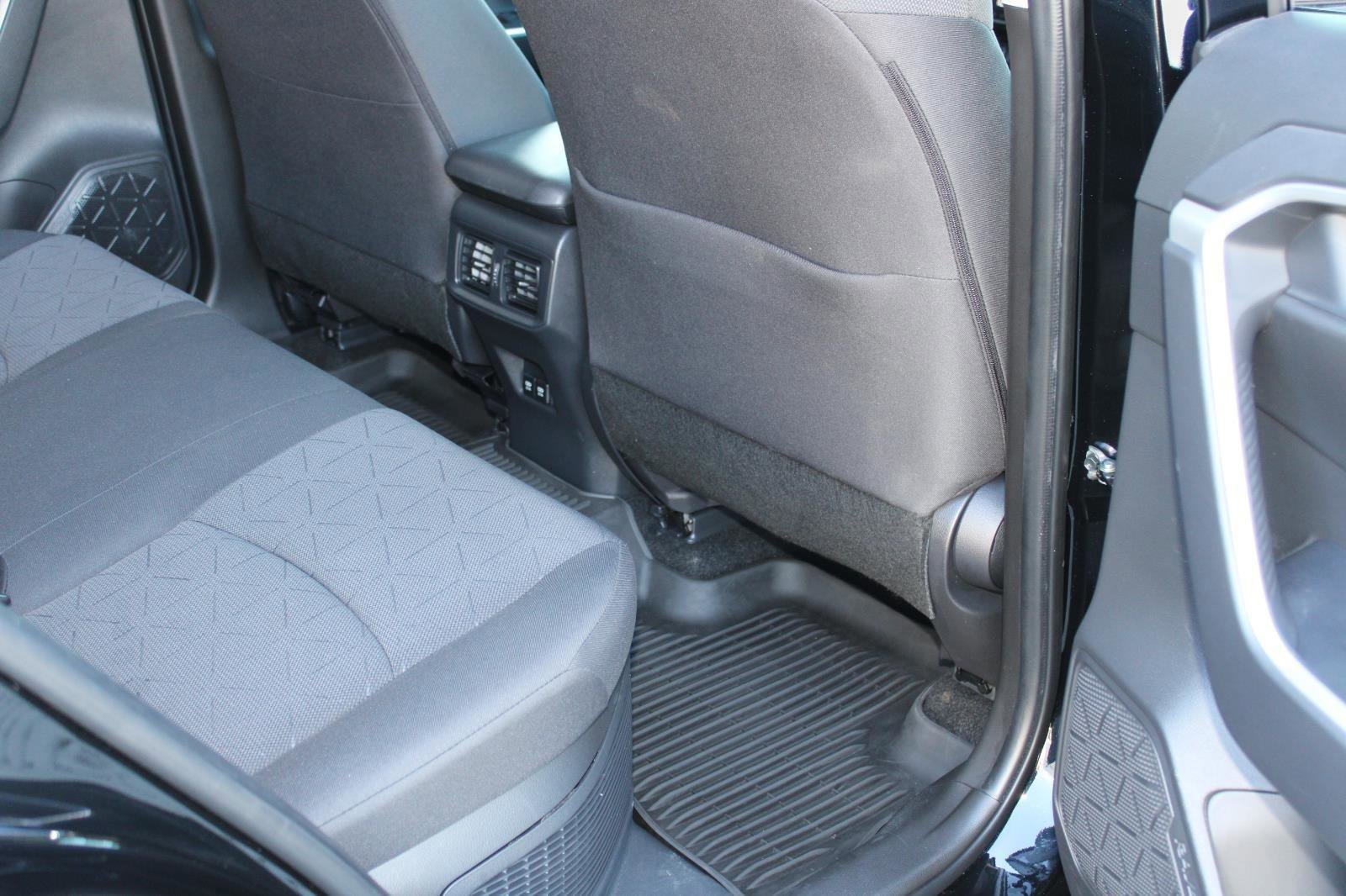 Used 2021 Toyota RAV4 AWD Hybrid image 41