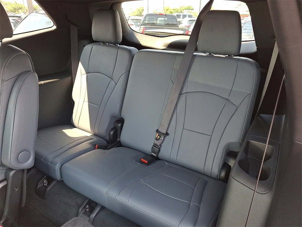 Certified 2022 Buick Enclave Essence w/ Experience Buick Package image 10