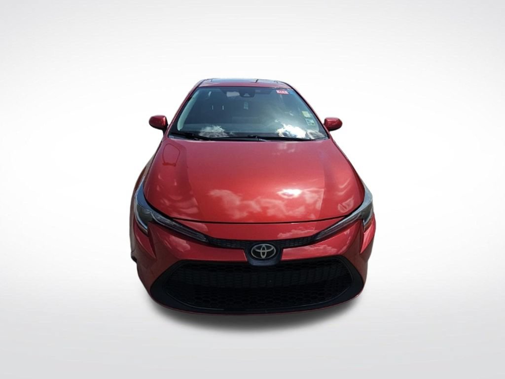 Used 2020 Toyota Corolla LE w/ LE Premium Package FWD image 2