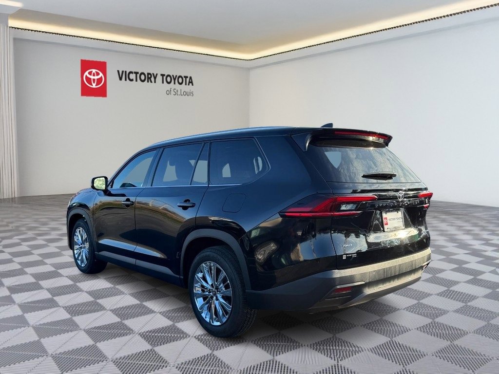 Used 2025 Toyota Grand Highlander AWD image 8