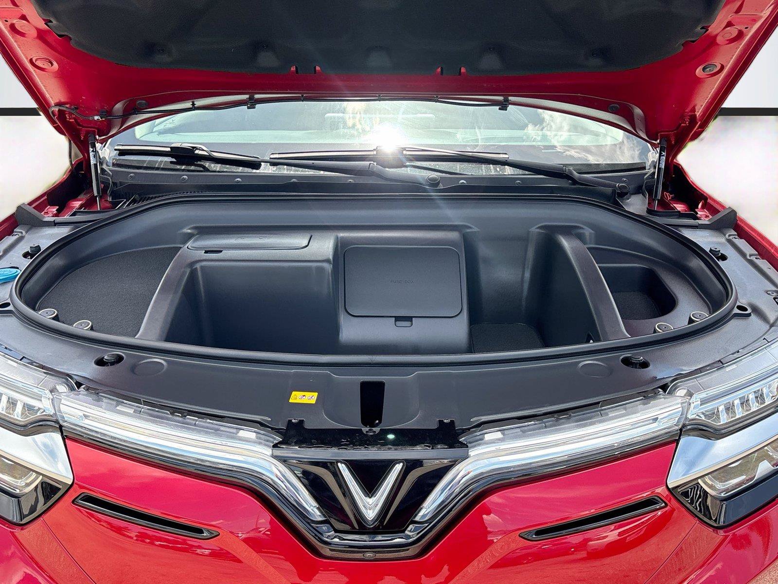 New 2025 VinFast VF 8 Eco AWD/4WD image 29