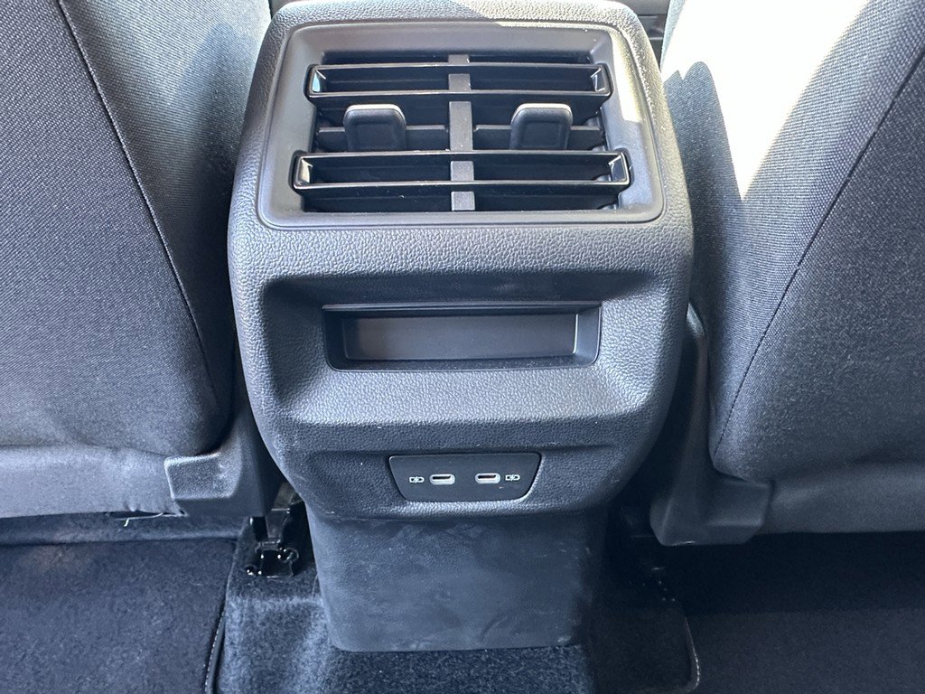 Used 2025 Volkswagen Tiguan S image 11