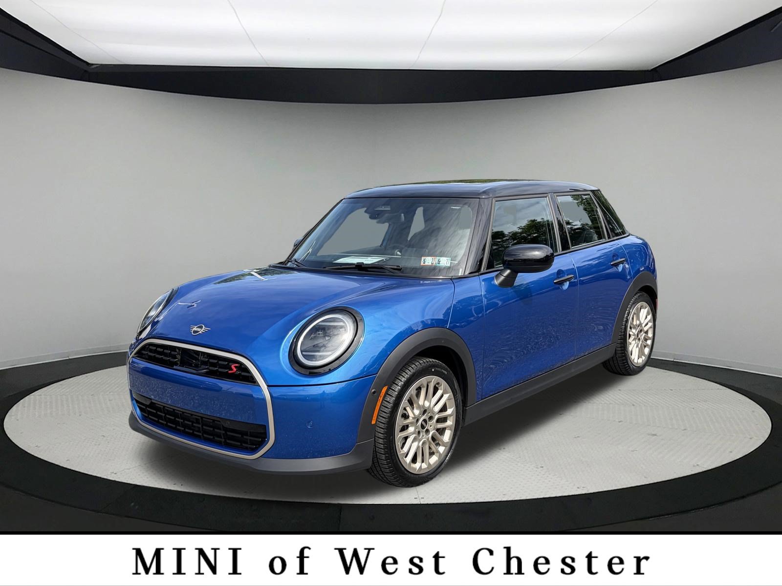 Used 2025 MINI Cooper S FWD image 1