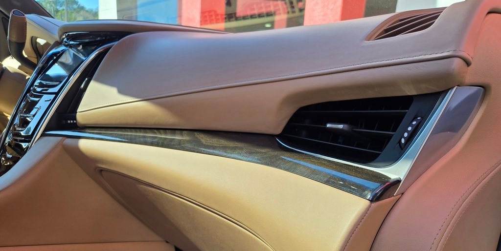 Used 2019 Cadillac Escalade ESV Platinum image 33