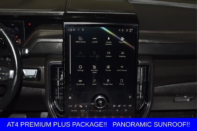Used 2025 GMC Yukon AT4 w/ AT4 Premium Plus Package AWD/4WD image 37