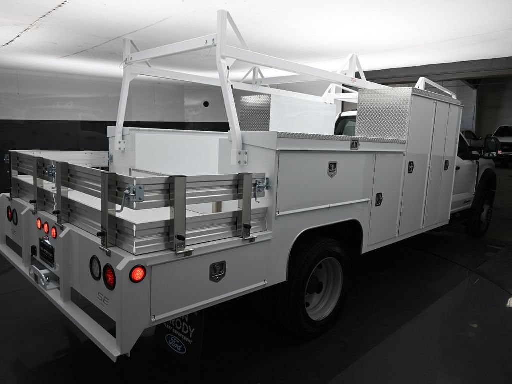 New 2026 Ford F550 2WD Regular Cab Super Duty image 9